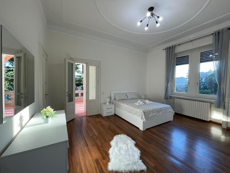 Bg Central President Suite Con Parcheggio - Vista Citta Alta Bergamo Exterior foto