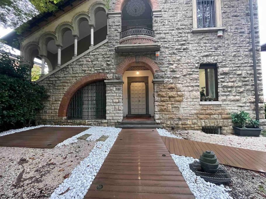 Bg Central President Suite Con Parcheggio - Vista Citta Alta Bergamo Exterior foto