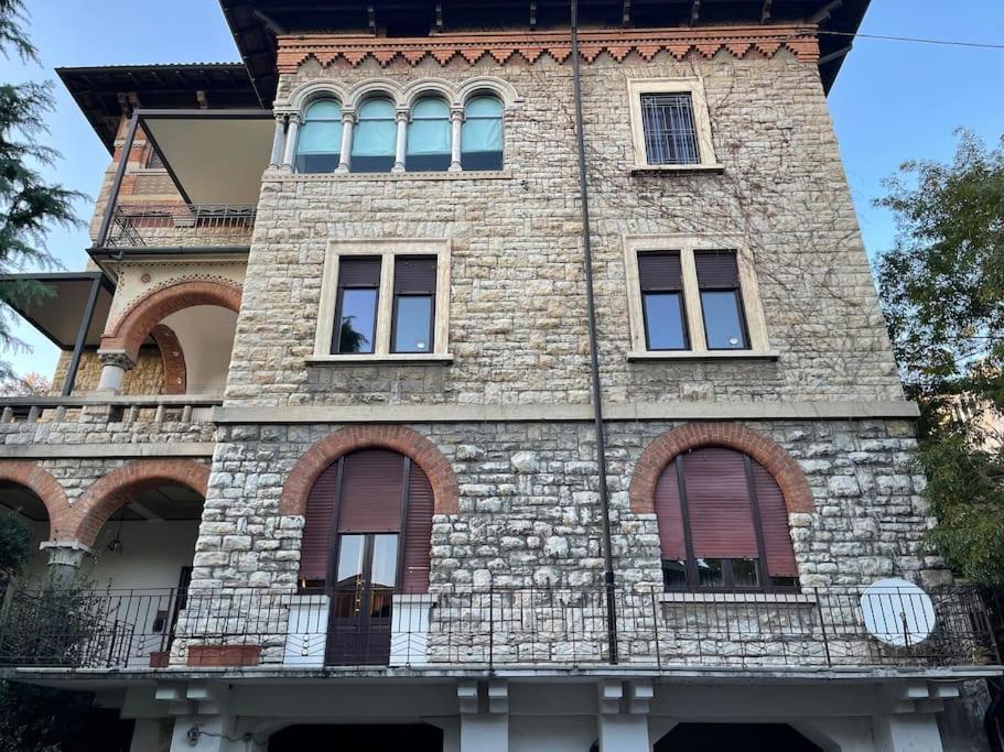 Bg Central President Suite Con Parcheggio - Vista Citta Alta Bergamo Exterior foto
